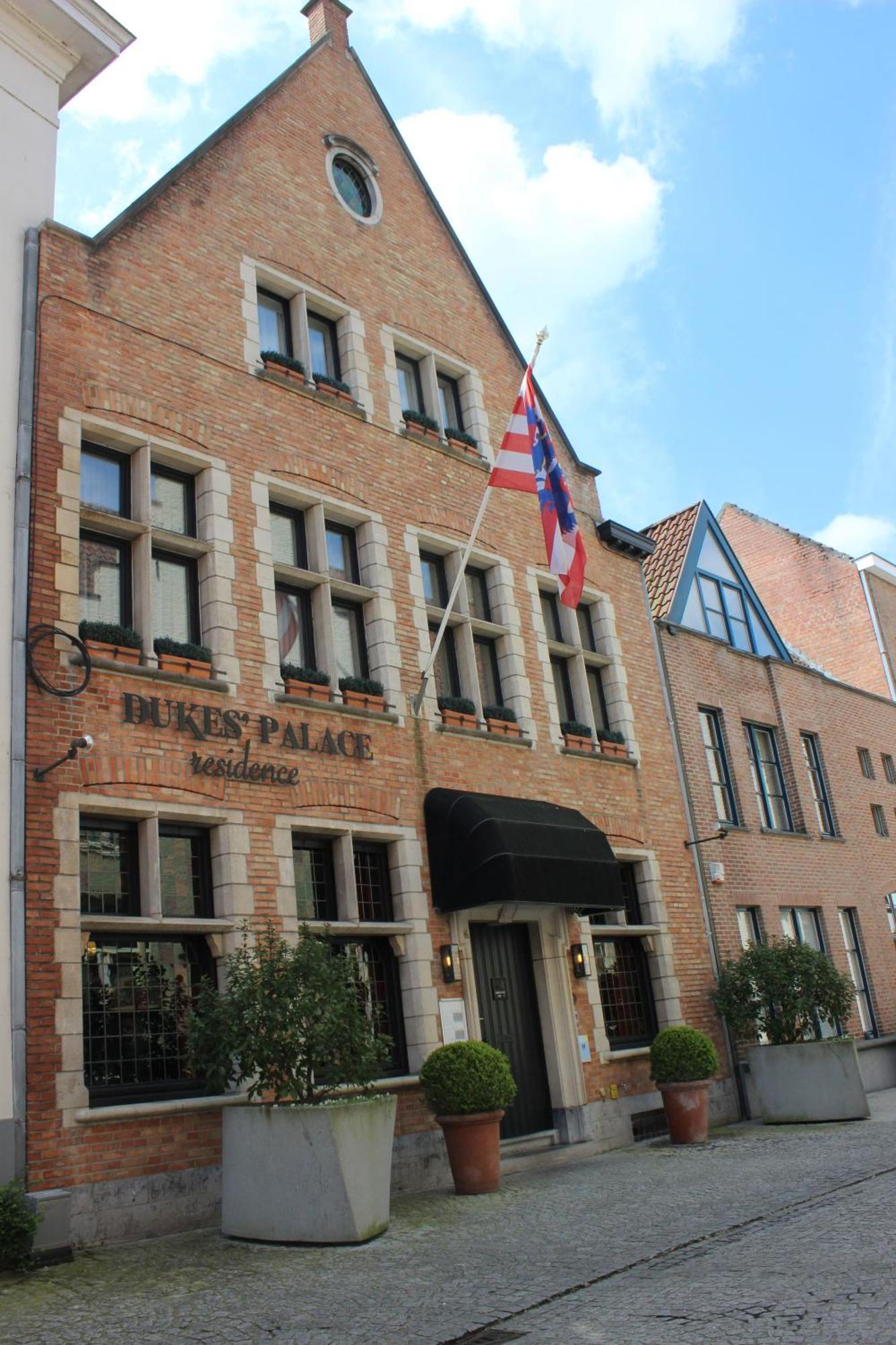 Dukes' Palace Residence - By Dukes' Hotel Collection Brygge Exteriör bild
