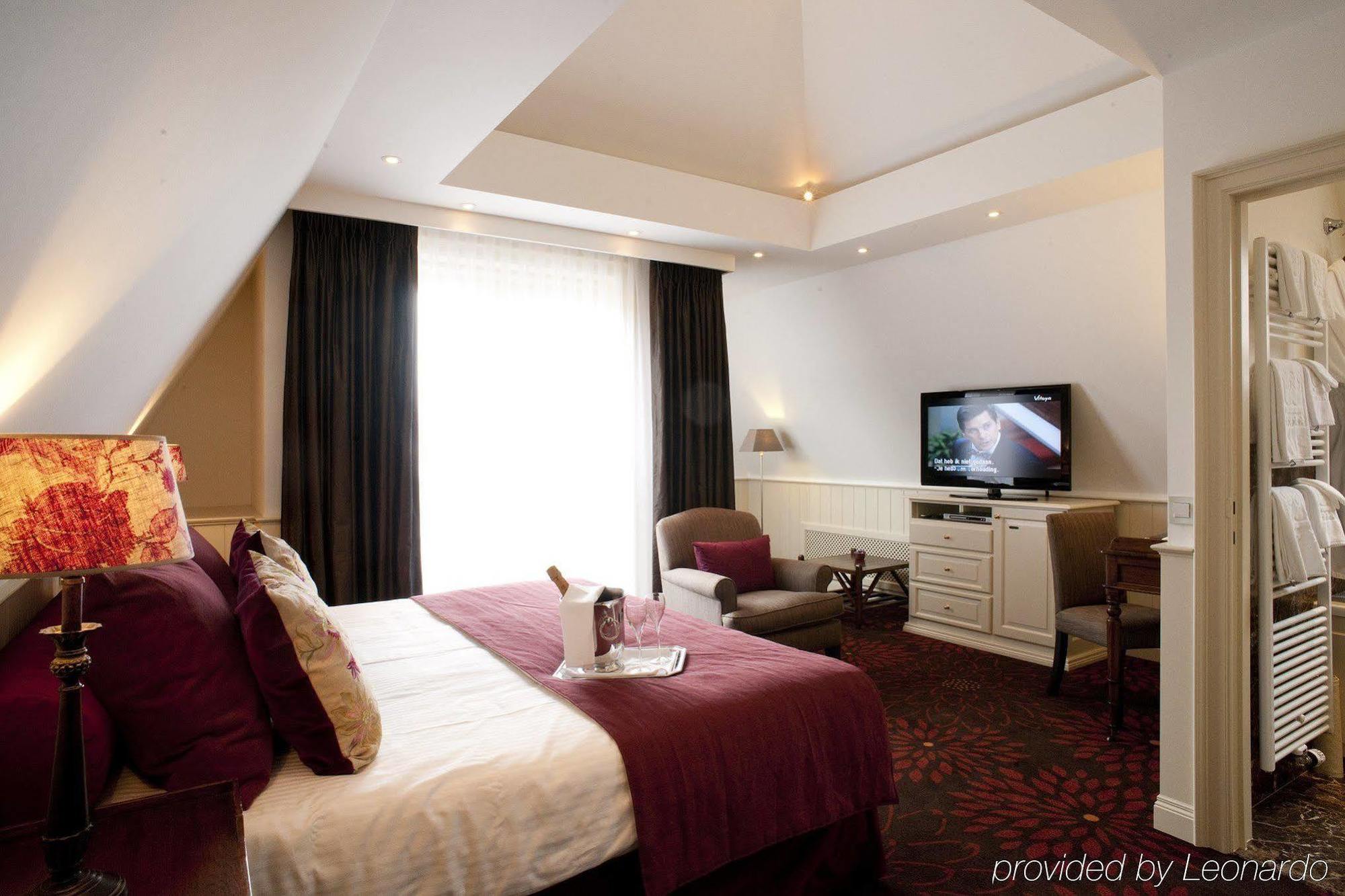Dukes' Palace Residence - By Dukes' Hotel Collection Brygge Exteriör bild